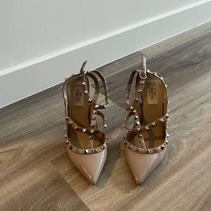 Valentino rockstud heels preowned